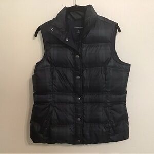 Lands’ End down puffer vest.  SZ S (6-8)